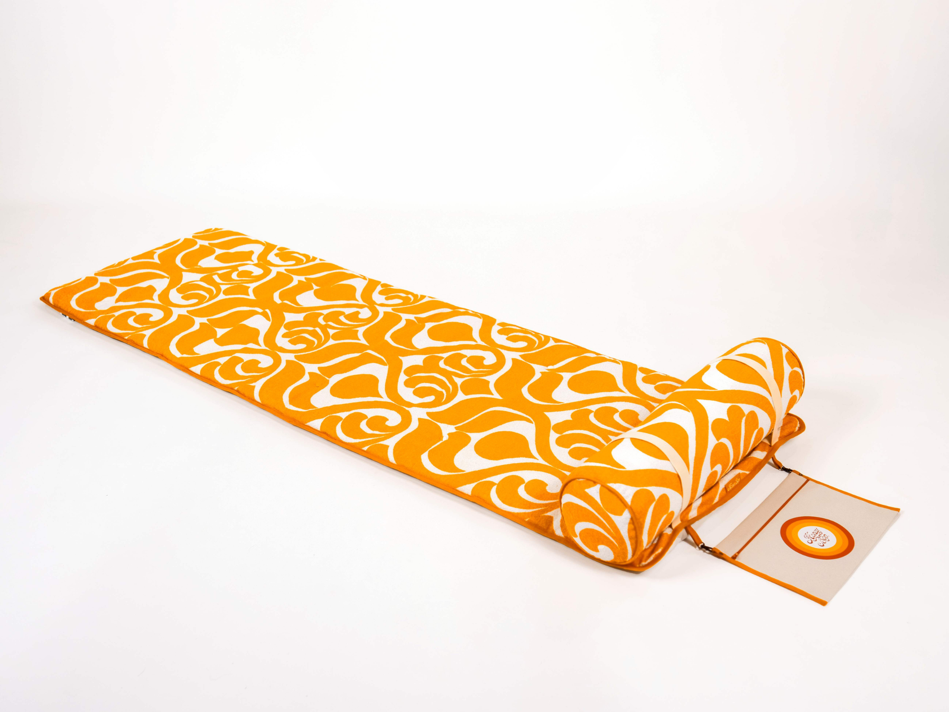 Matelas de plage vintage Sirocco ’71 en tissu éponge orange et blanc des années 70 avec coussin traversin et pochette amovible